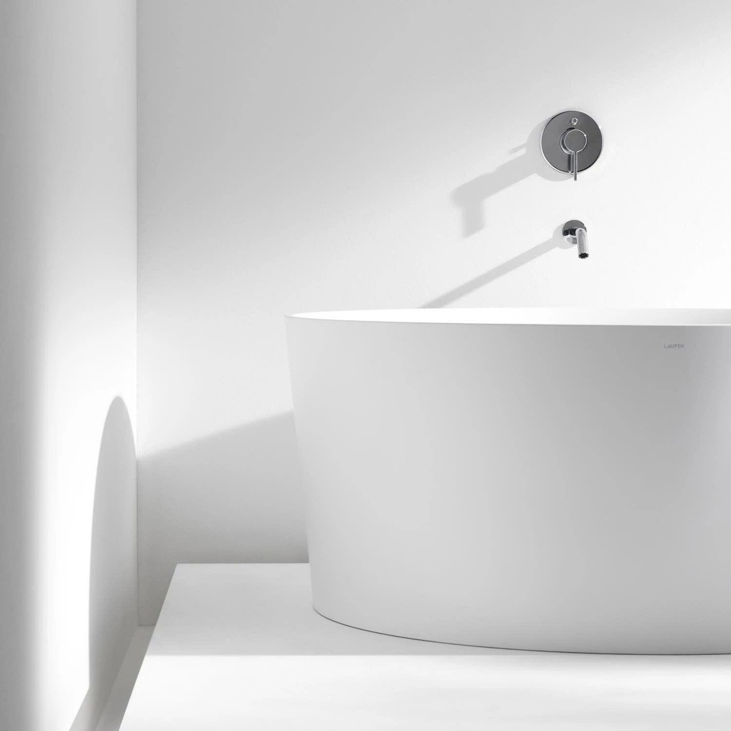 LAUFEN Val Badewanne Freistehend Rund, Mit Integriertem Überlaufkanal 9 LAUFEN Val Badewanne Freistehend Rund, Mit Integriertem Überlaufkanal – Bild 7