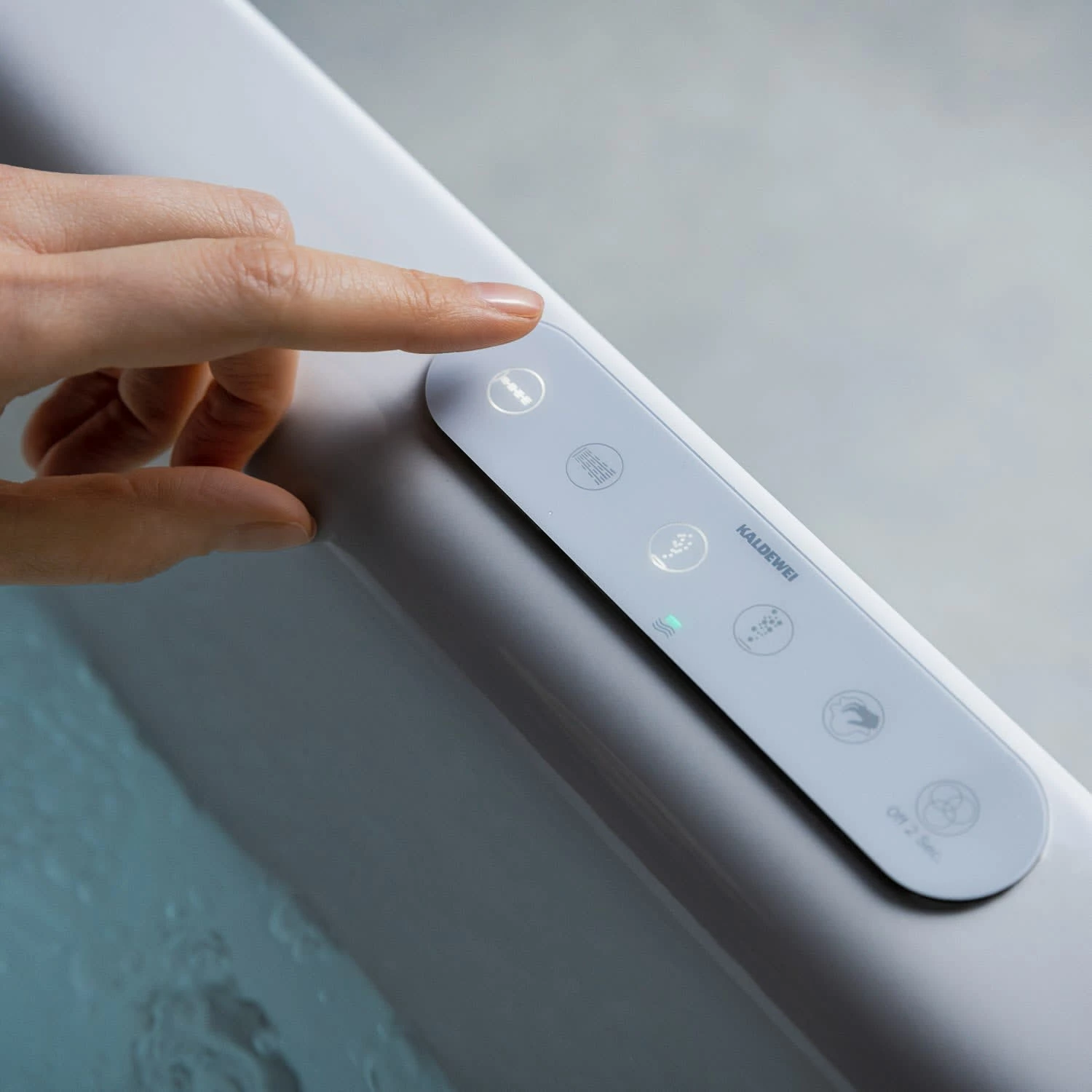 Kaldewei Classic Duo 107 Whirlpool Mit BODY&SOUL Whirlsystem, Ab-und Überlauf Mit Wassereinlauf 3 Kaldewei Classic Duo 107 Whirlpool Mit BODY&SOUL Whirlsystem, Ab-und Überlauf Mit Wassereinlauf