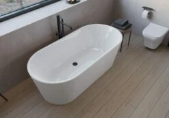 Pianura Valentina Badewanne Oval Freistehend 190 X 90 Cm Mit Schürze Und Verdecktem Überlauf 10 Pianura Valentina Badewanne Oval Freistehend 190 X 90 Cm Mit Schürze Und Verdecktem Überlauf -Badezimmer Verkaufs-Shop pianura badewannen valentina oval freistehend 190 12494639
